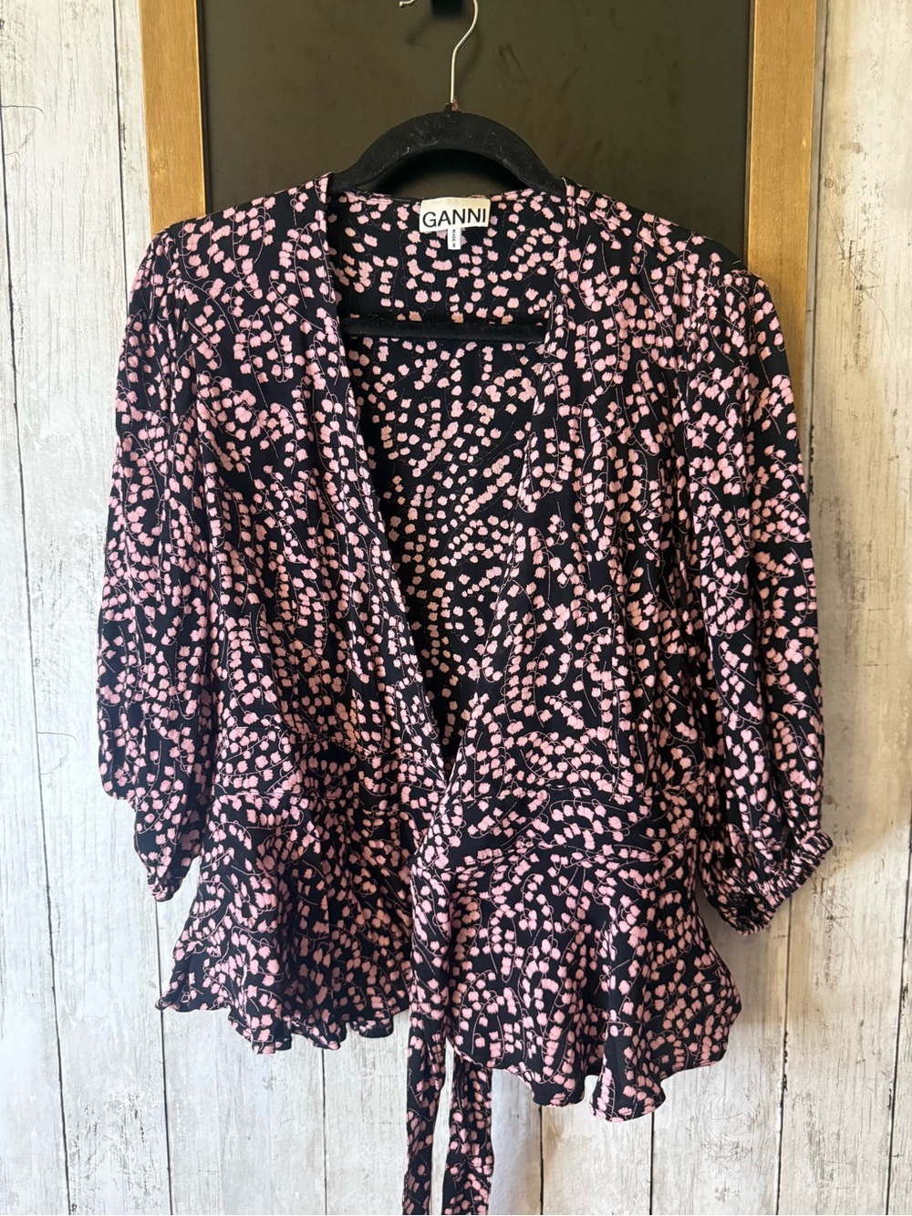 GANNI Floral Flounce Wrap Blouse Sz 38 Small Black Pink V-Neck 3/4 Sleeve
